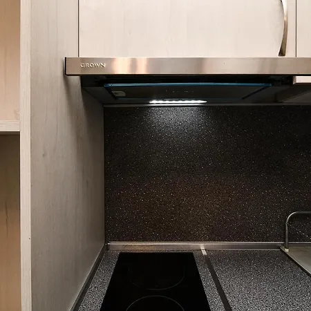 Budget In Center Unde Roof * Варна