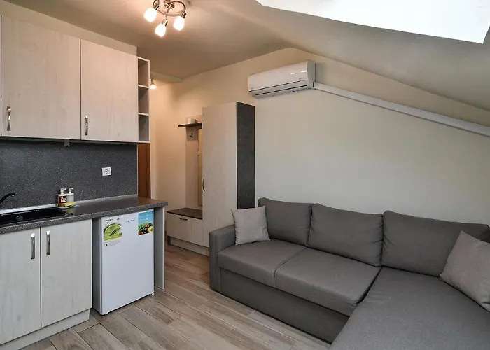 דירה Budget In Center Unde Roof *