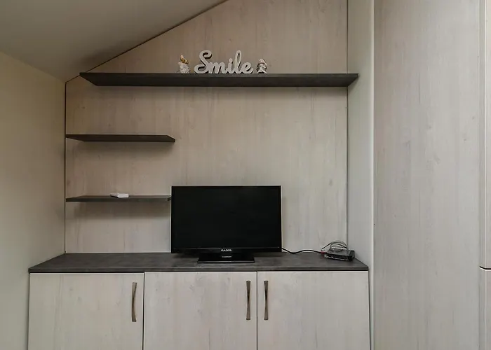 Budget In Center Unde Roof Варна